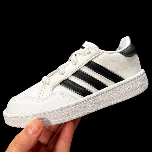 adidas Other - adidas Originals Toddler Boys Team Court Sneaker Sz 9 White Black Casual Comfy